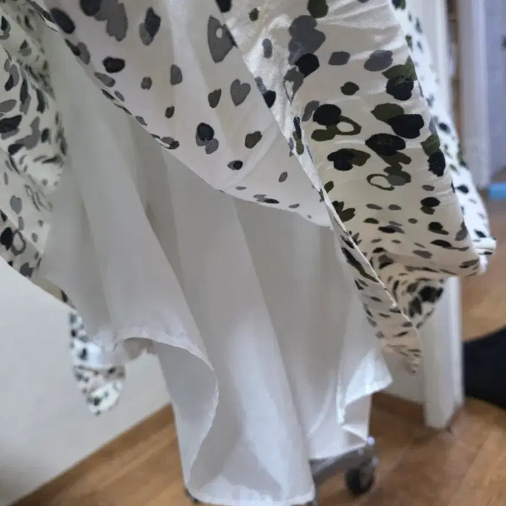 [BUNJANG] Unbranded Dotted Wrap Hanbok Skirt (55-66) / 생활한복땡땡이 랩 허리치마(55~66)