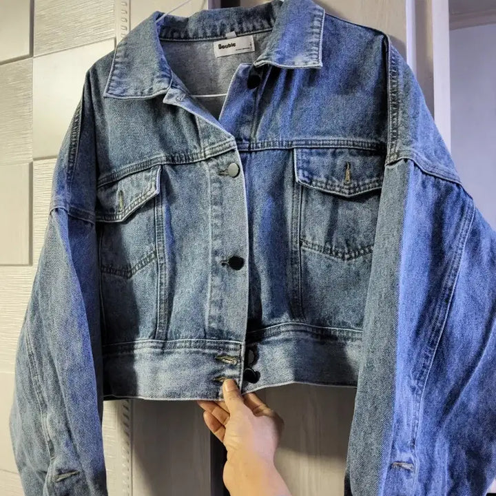 [SOLD OUT] 오버핏  데님 크롭 자켓 청자켓