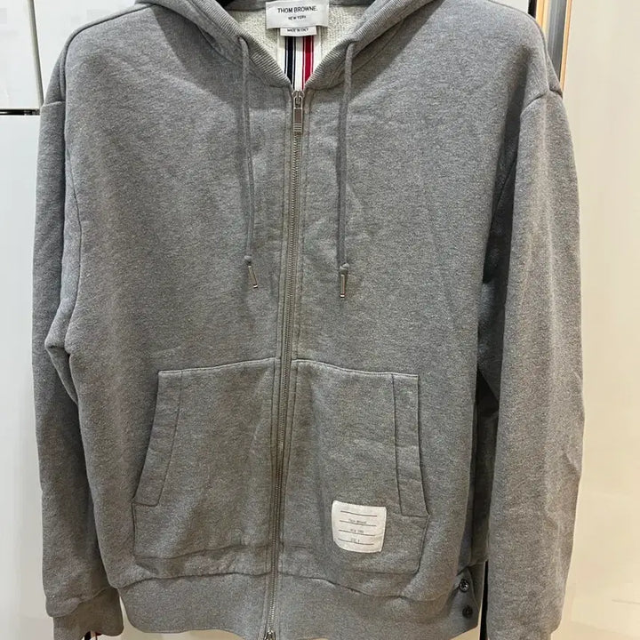 [BUNJANG] Thom Browne Gray Hooded Zip-up Jacket / 톰브라운 백삼선 그레이후드집업 3사이즈