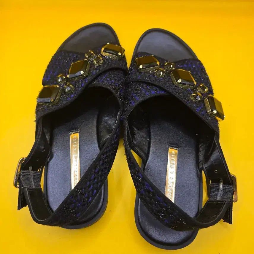 [SOLD OUT] 찰스앤키즈 트위드 보석 샌들 36(235)
