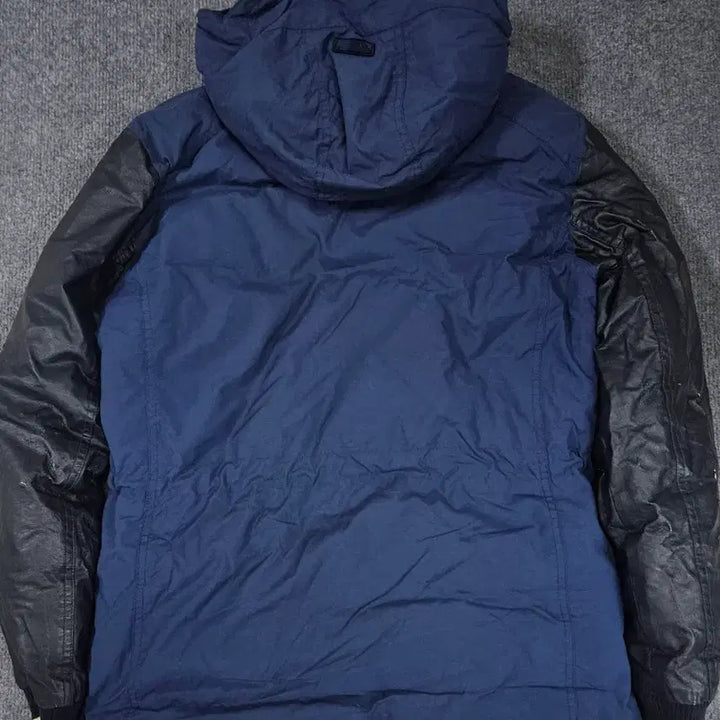 [BUNJANG] MLB New York Yankees Arm Leather Padded Jacket / MLB 뉴욕양키즈 암레더 패딩 점퍼 자켓