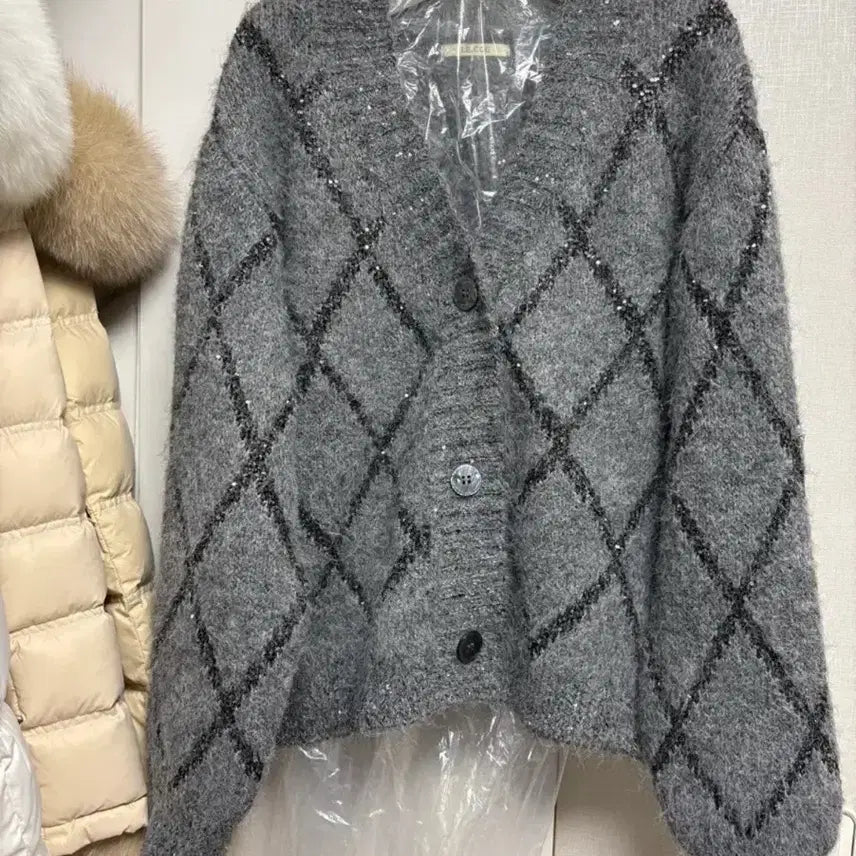 [BUNJANG] Luxury Pearl Cardigan / 럭셜 펄사 가디건