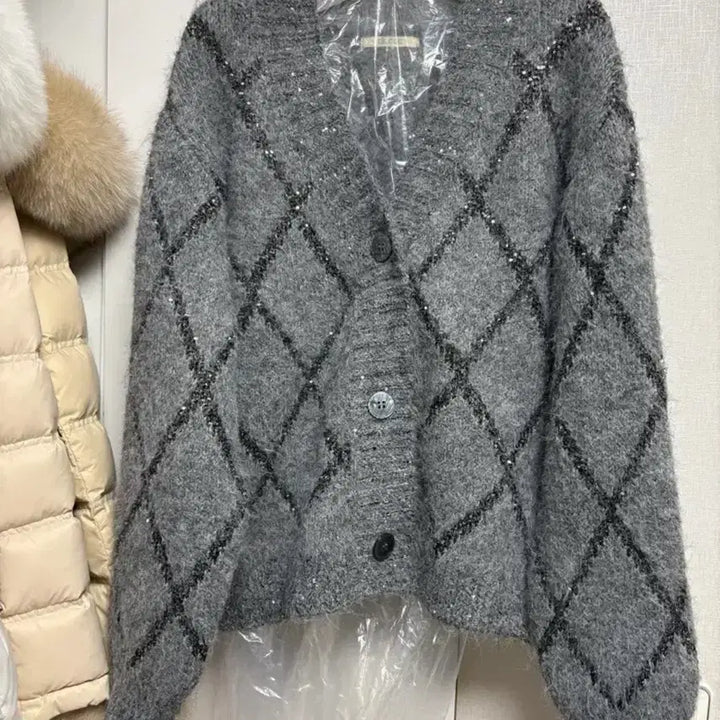 [BUNJANG] Luxury Pearl Cardigan / 럭셜 펄사 가디건