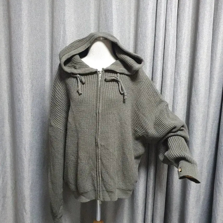 [BUNJANG] Weekend Fingerhole Hooded Knit Zip-up / 위켄드 핑거홀 후드니트집업