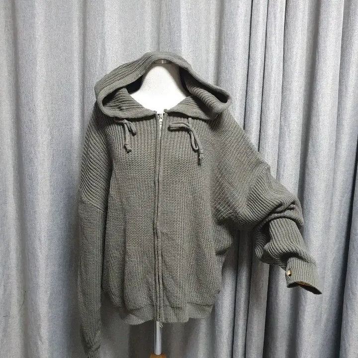 [BUNJANG] Weekend Fingerhole Hooded Knit Zip-up / 위켄드 핑거홀 후드니트집업