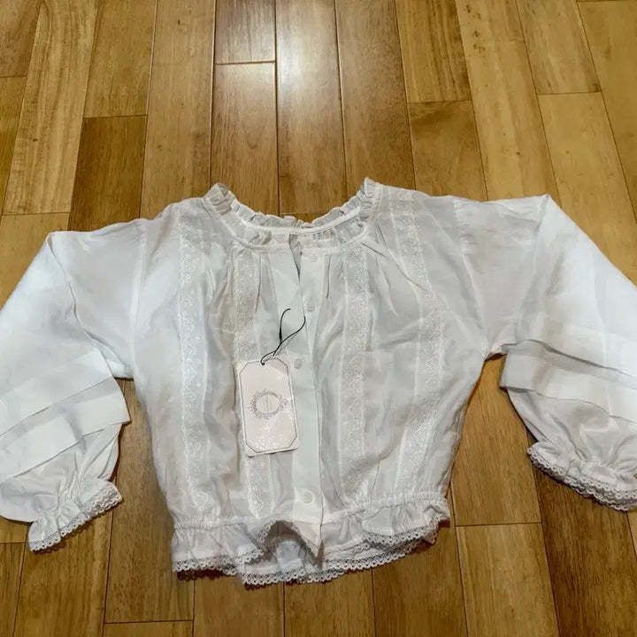 [BUNJANG] Milkcocoa Amelie Line Lily Blouse / 밀크코코아 아멜리라인 릴리 블라우스 새상품
