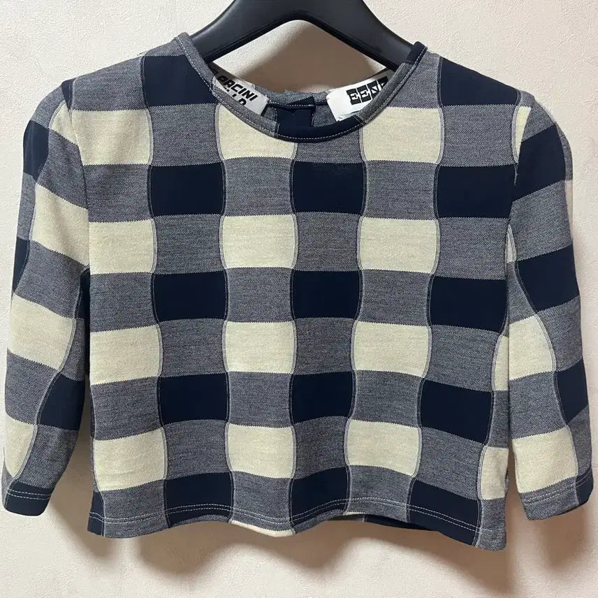 [SOLD OUT] eenk 잉크 urio 유리오 저지 크롭탑 아이보리네이비 체크 xs