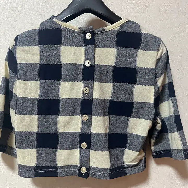 [SOLD OUT] eenk 잉크 urio 유리오 저지 크롭탑 아이보리네이비 체크 xs
