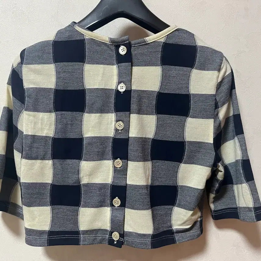 [SOLD OUT] eenk 잉크 urio 유리오 저지 크롭탑 아이보리네이비 체크 xs