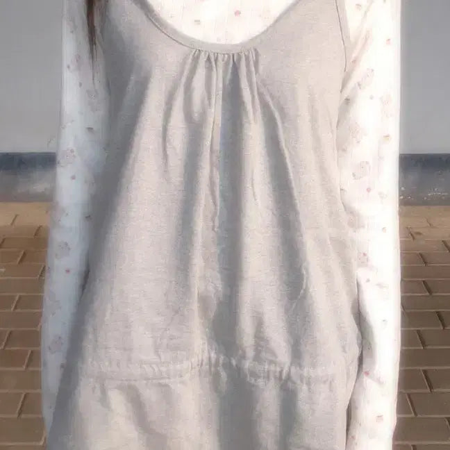 [SOLD OUT] 젤레나 twis sleeveless 그레이 블랙 새상품