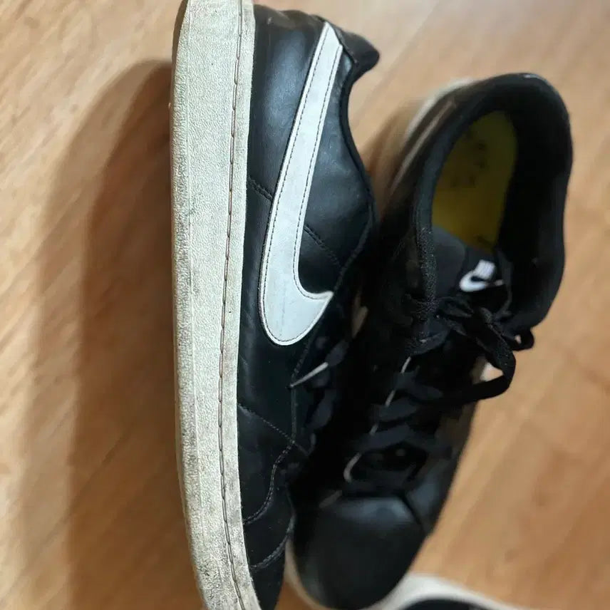 [BUNJANG] Nike Black Sneakers / 나이키 블랙 스니커즈 운동화