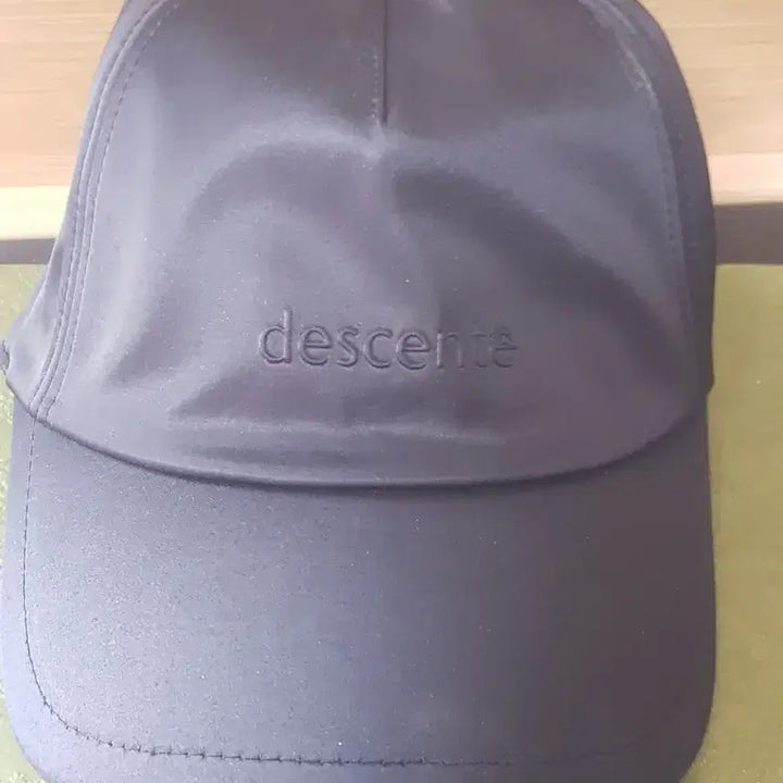 [BUNJANG] Descente Black Ball Cap Hat / 데상트 블랙 볼캡 모자
