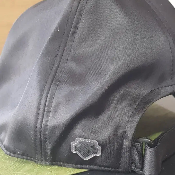 [BUNJANG] Descente Black Ball Cap Hat / 데상트 블랙 볼캡 모자