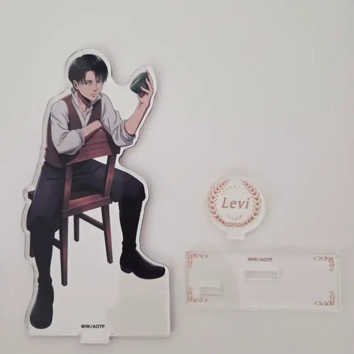 [BUNJANG] Attack on Titan Levi Acrylic Stand / 급처) 진격의 거인 리바이 아크릴