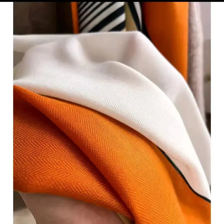 [BUNJANG] Patterned Silk Scarf / 패턴 스카프 오렌지/아이보리 실크