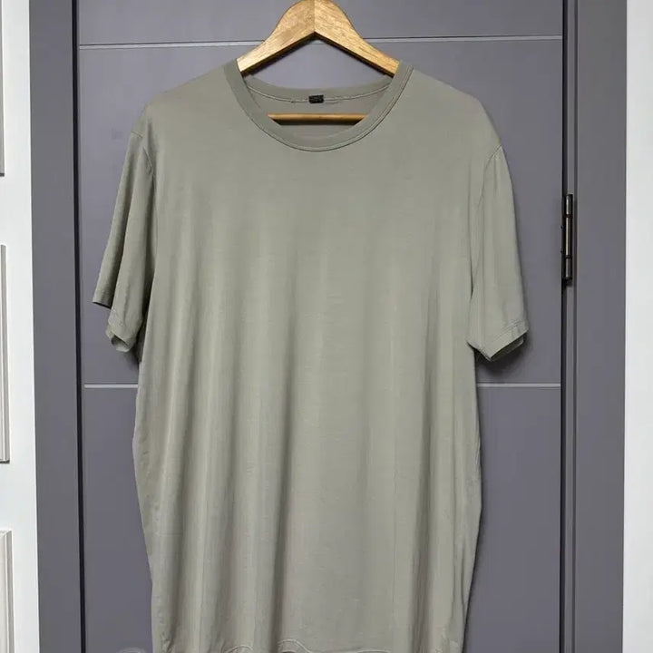 [SOLD OUT] 룰루레몬 남성 반팔티셔츠 105 XL