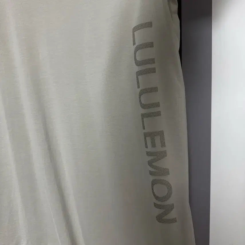 [SOLD OUT] 룰루레몬 남성 반팔티셔츠 105 XL