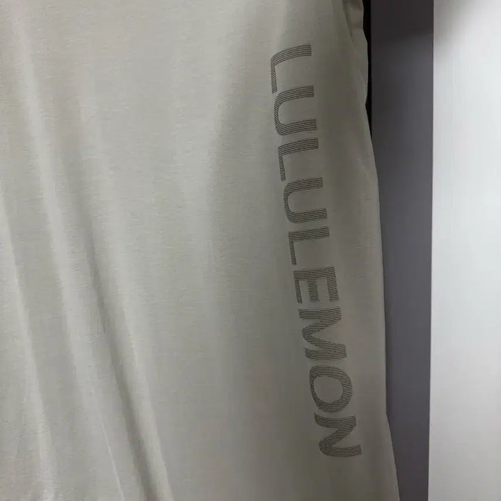 [SOLD OUT] 룰루레몬 남성 반팔티셔츠 105 XL