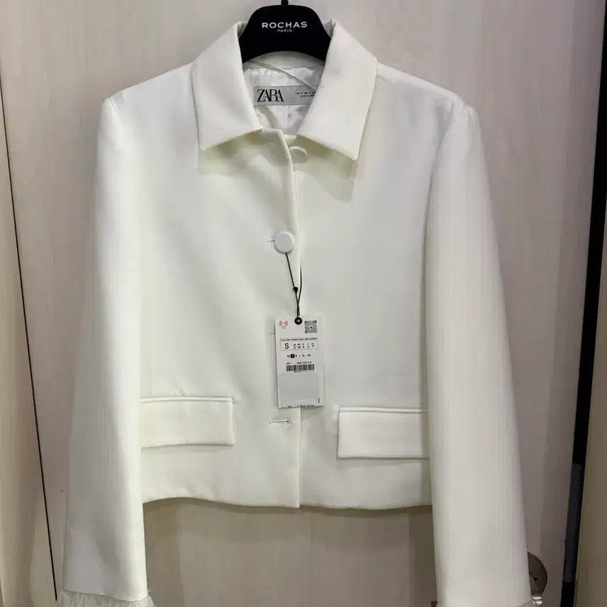 [BUNJANG] Zara Ivory Cropped Jacket Feather Detail Size S / 자라 아이보리 크롭자켓 s