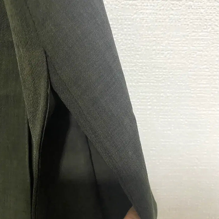 [BUNJANG] 오르 싱글 버튼 핀턱 드레스 / 오르 싱글 버튼 핀턱 드레스