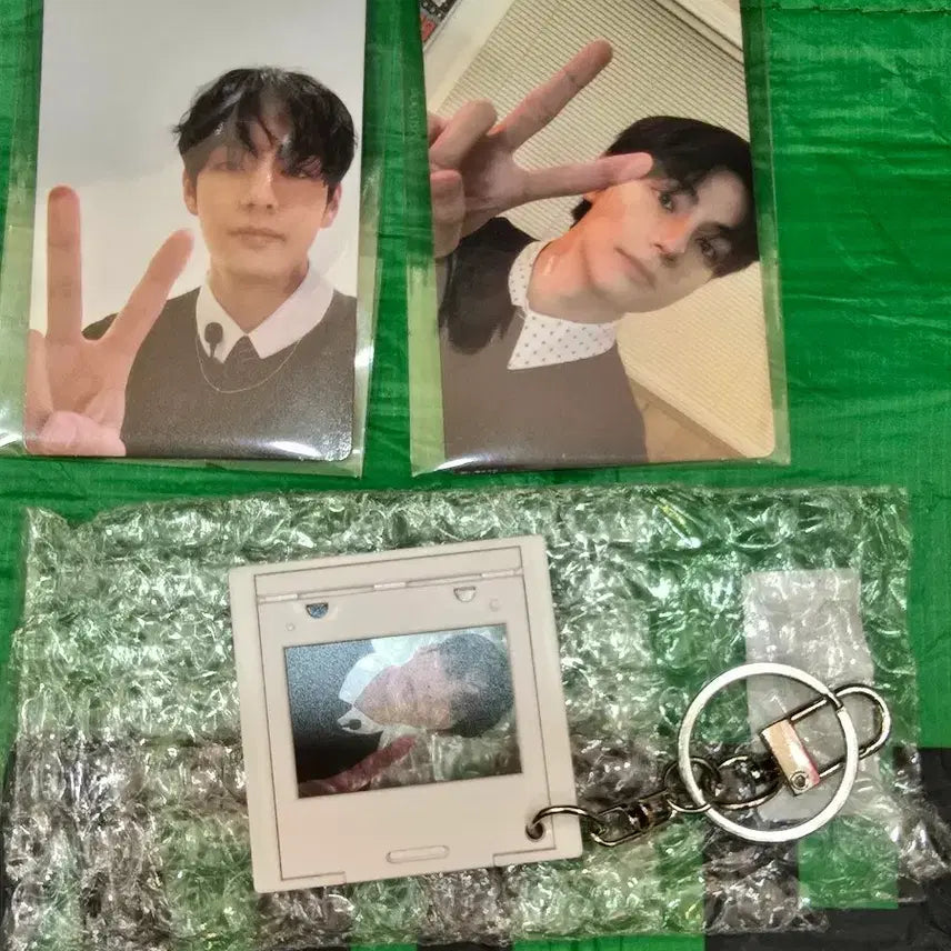 [BUNJANG] BTS V Arirang Weverse POB Film Mount Set / 방탄 아리랑 위버스 특전 예판특전 필름마운트 3종세트 뷔 태형 V