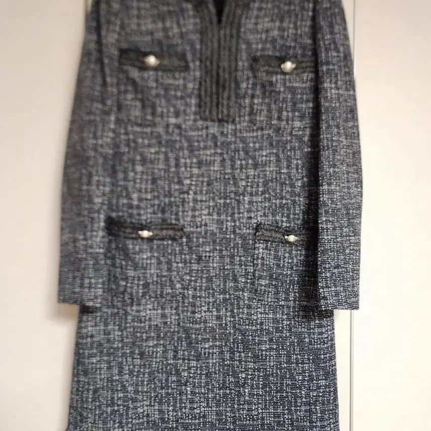 [BUNJANG] LYNN Tweed Dress with Pearl Button Detail / LYNN트위드 원피스 진주 버튼 장식