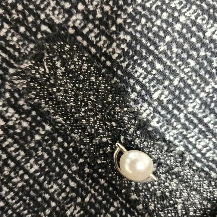 [BUNJANG] LYNN Tweed Dress with Pearl Button Detail / LYNN트위드 원피스 진주 버튼 장식