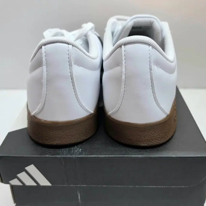 [BUNJANG] Adidas Sneakers 270 / 새상품 아디다스 운동화 270