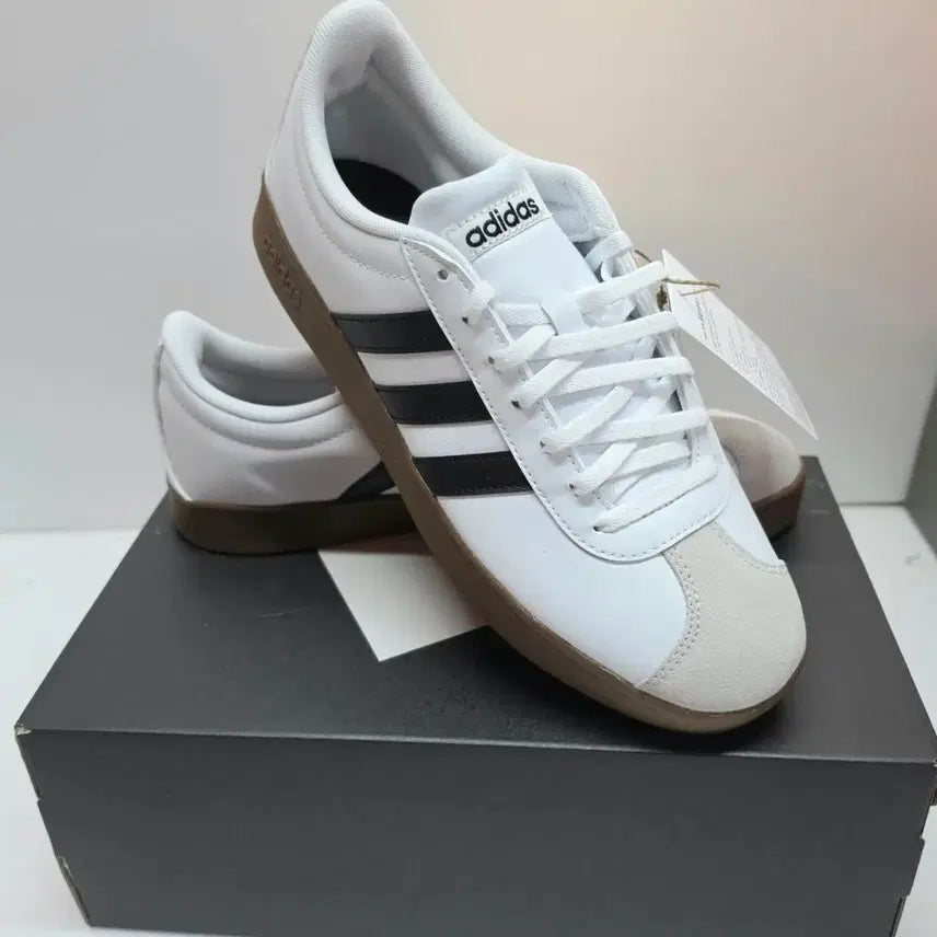 [BUNJANG] Adidas Sneakers 270 / 새상품 아디다스 운동화 270