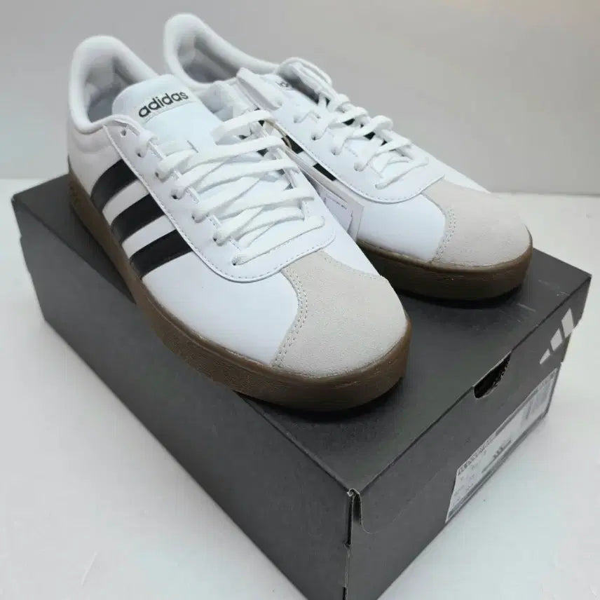 [BUNJANG] Adidas Sneakers 270 / 새상품 아디다스 운동화 270