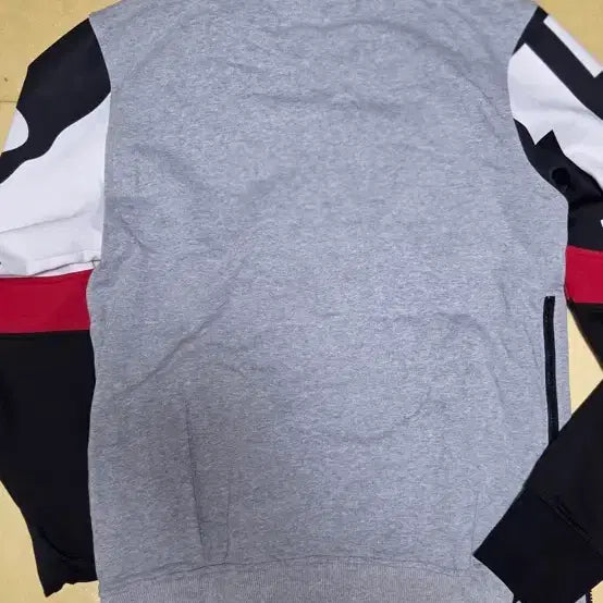[BUNJANG] Hydrogen Choo Sung-hoon Skull Cotton Long Sleeve Sweatshirt / 하이드로겐 추성훈 스컬  코튼 맨투맨 긴팔 100L