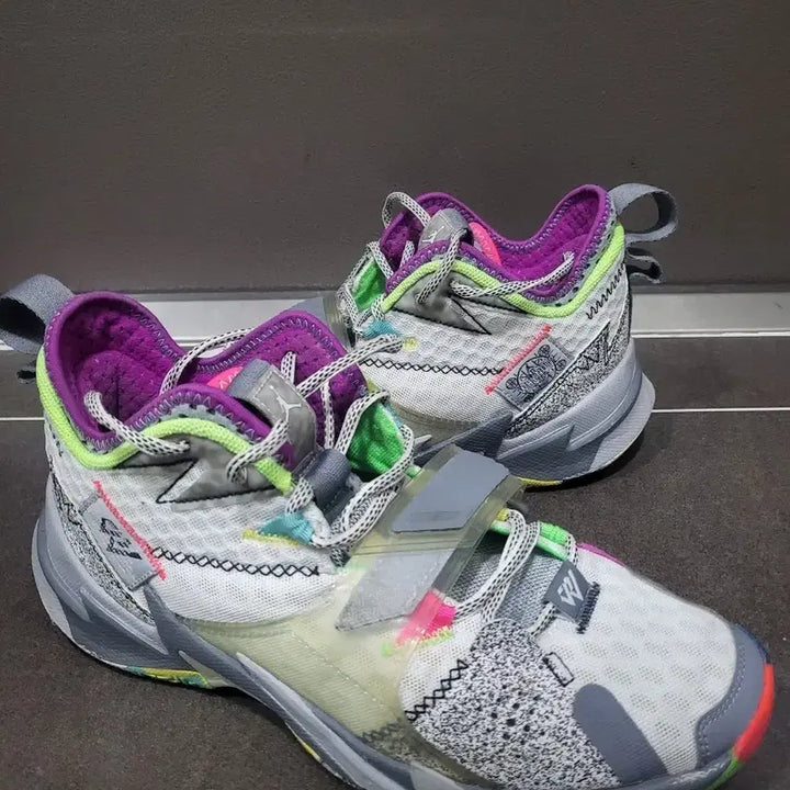 [BUNJANG] Nike Jordan Why Not Zer0.3 Basketball Shoes / 나이키 조던 와이낫제로3 270