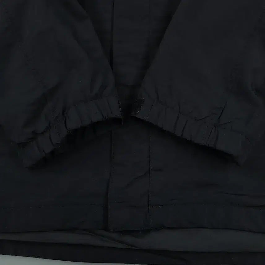 [BUNJANG] The North Face Black White Logo Spellout Hidden Zipper Nylon Challenge Windbreaker L / 라코스테 그레이 블랙 크록로고 코튼 스웻 바시티 블루종 캐주얼자켓 WOM