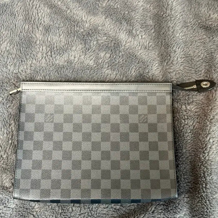 [BUNJANG] Louis Vuitton Pochette Voyage MM Damier Graphite Pouch / 루이비통 포쉐트 보야주 MM 클러치 파우치 다미에 그라파이트