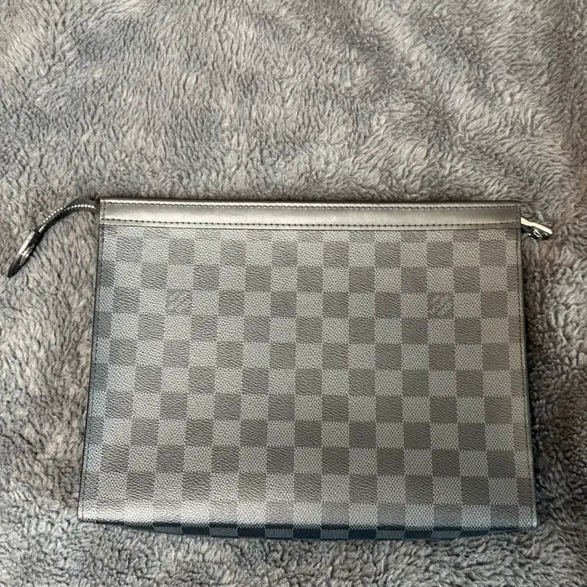 [BUNJANG] Louis Vuitton Pochette Voyage MM Damier Graphite Pouch / 루이비통 포쉐트 보야주 MM 클러치 파우치 다미에 그라파이트
