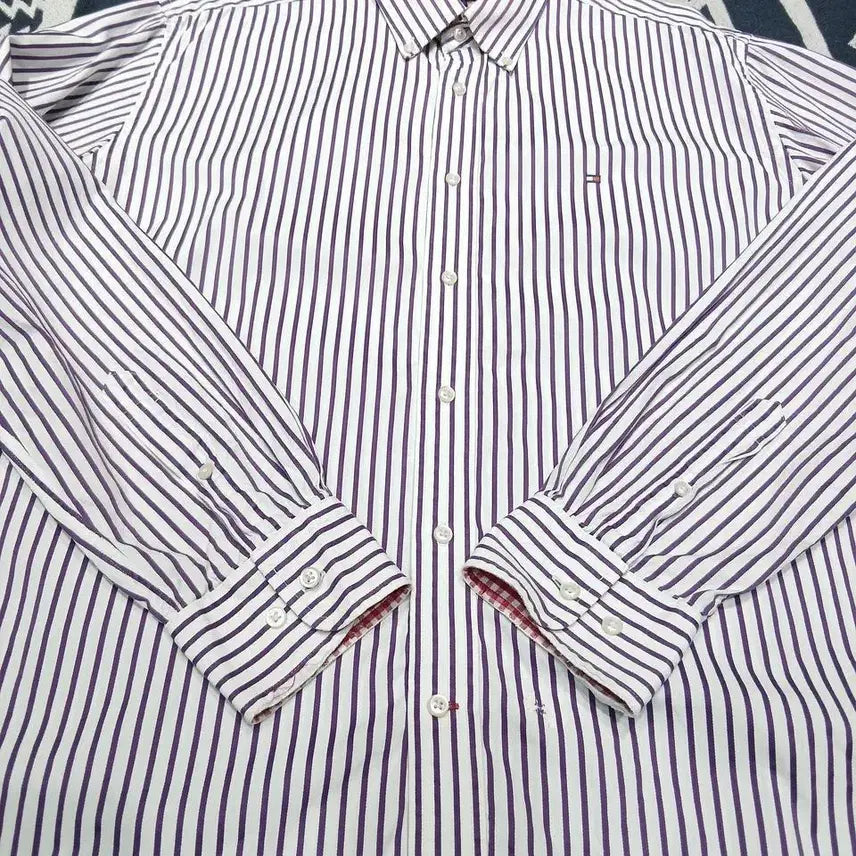 [BUNJANG] Tommy Hilfiger Striped Cotton Shirt / 타미힐피거 퍼플 화이트 스트라이프 패턴 빈티지핏 코튼 남방 셔츠 L
