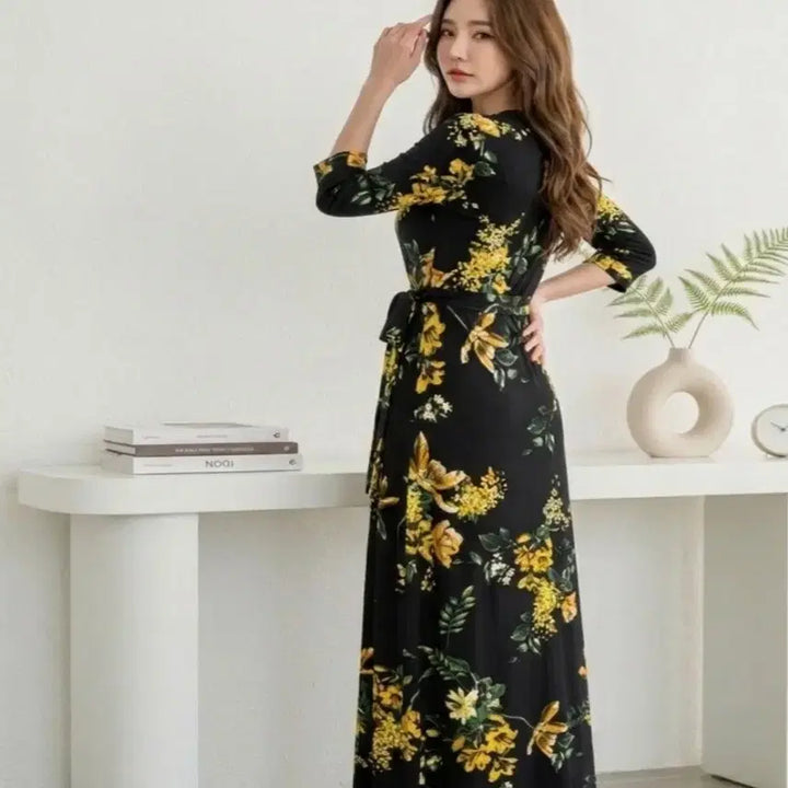 [SOLD OUT] 플라워 랩 롱 원피스 슬림핏 브이넥 꽃무늬 휴양지룩ㅡ무배
