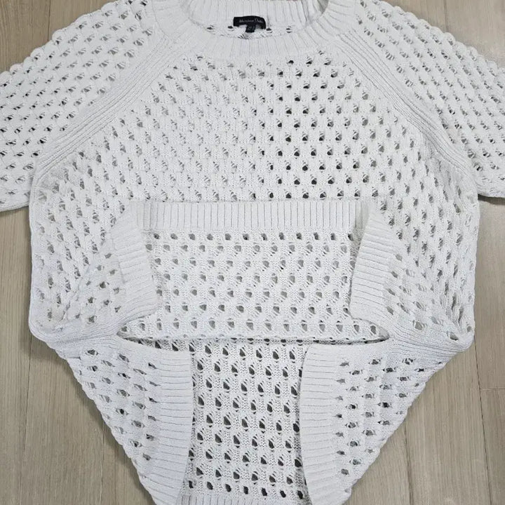 [BUNJANG] Massimo Dutti Crochet Knit Top / [Massimo Dutti] 마시모두띠 크로셰 니트 M
