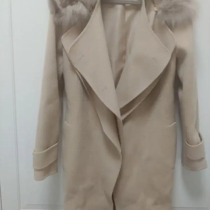 [BUNJANG] Elle Ivory Fox Fur Collar Coat 55 / 엘르 아이보리 폭스퍼 카라 코트 55