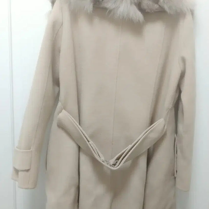 [BUNJANG] Elle Ivory Fox Fur Collar Coat 55 / 엘르 아이보리 폭스퍼 카라 코트 55