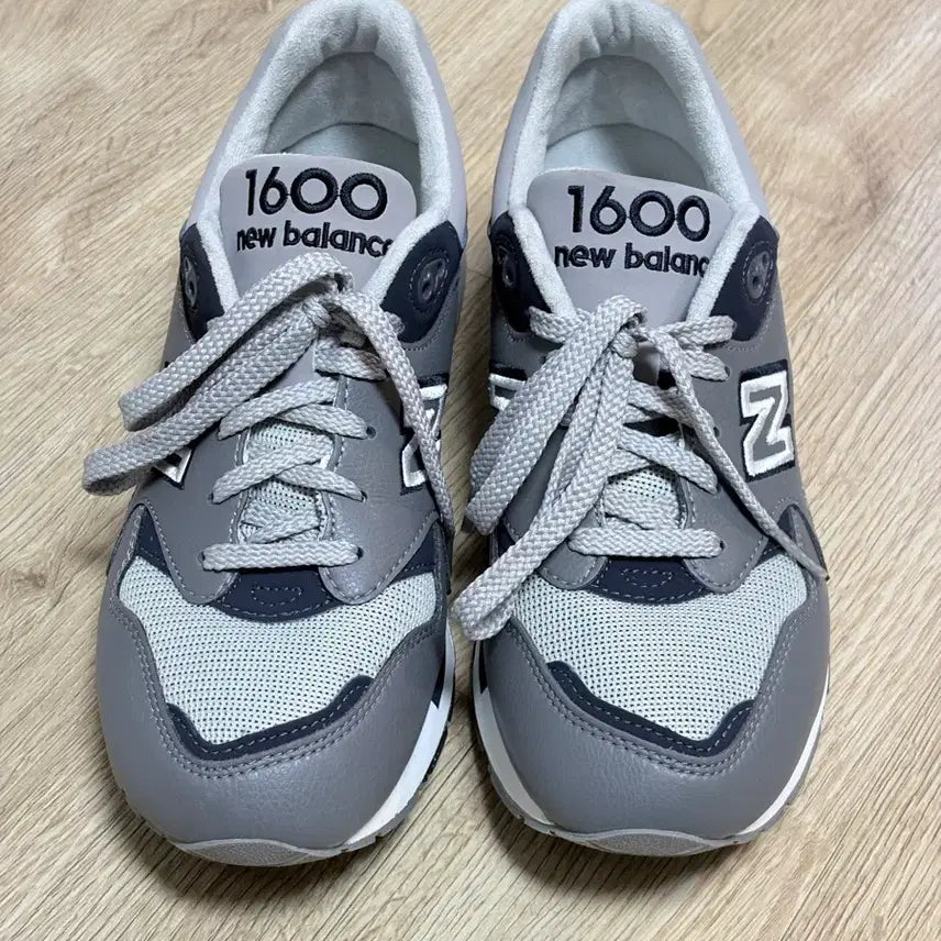[SOLD OUT] 뉴발란스 CM1600LG 260