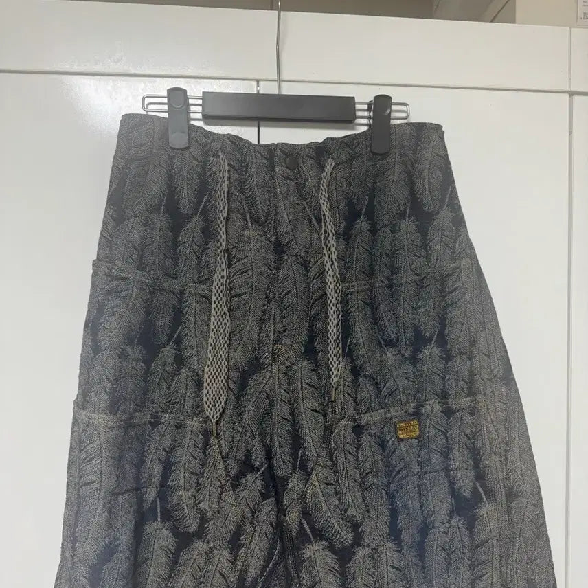 [BUNJANG] Capital MacPhee Feather Dark Indigo Jeans / 캐피탈 맥파이 페더 다크인디고