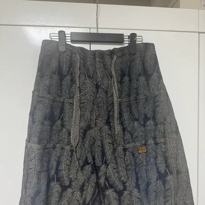 [BUNJANG] Capital MacPhee Feather Dark Indigo Jeans / 캐피탈 맥파이 페더 다크인디고
