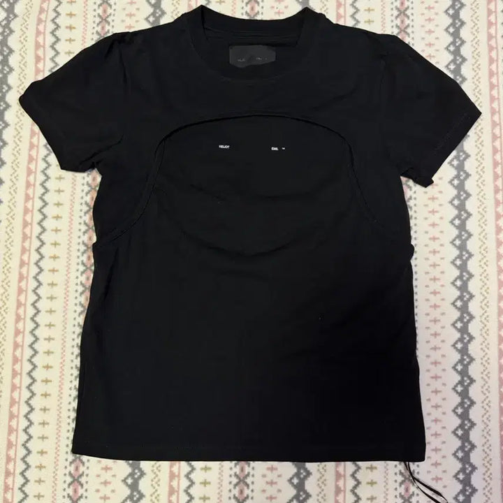 [SOLD OUT] S) 엘리엇 에밀 블랙 티셔츠 새상품