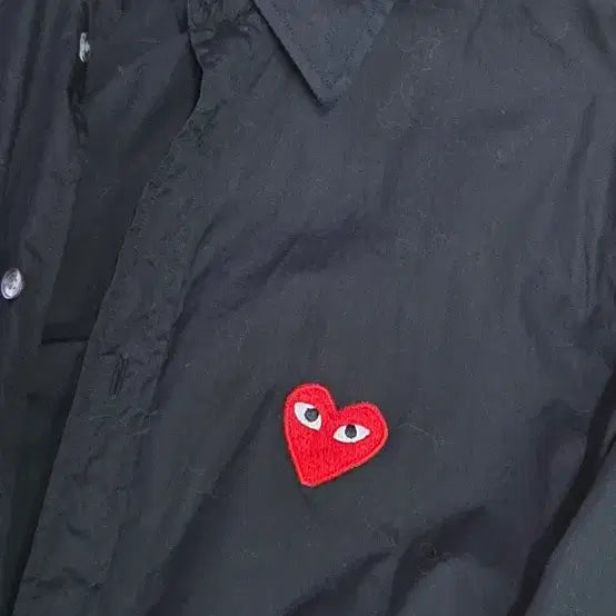 [BUNJANG] Comme des Garcons Black Shirt Red Emblem 100L / 꼼데가르송 블랙 셔츠 레드와펜 남방 100L