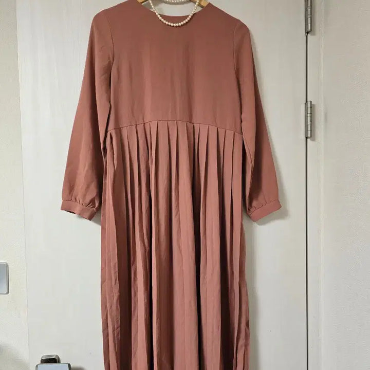 [BUNJANG] Unbranded Chiffon Pleated Long Dress / 프리사이즈 쉬폰 플리츠 롱원피스 ( 여유핏)