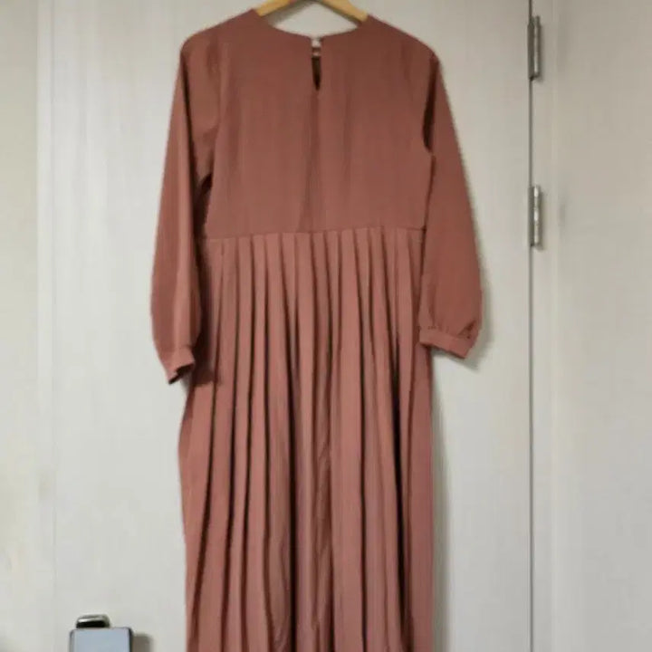 [BUNJANG] Unbranded Chiffon Pleated Long Dress / 프리사이즈 쉬폰 플리츠 롱원피스 ( 여유핏)