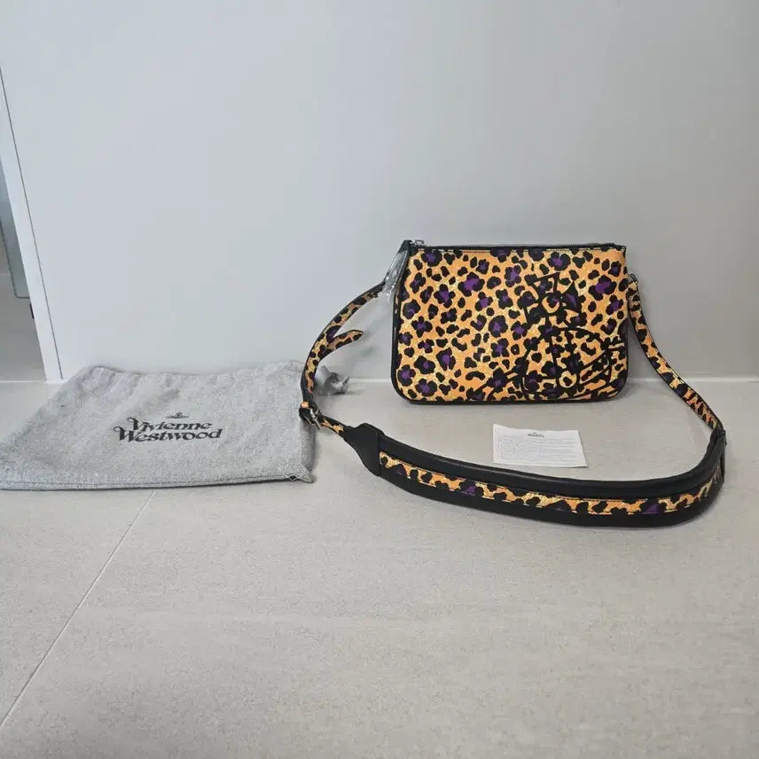 [BUNJANG] Vivienne Westwood Leopard Shoulder Bag / 새상품 비비안웨스트우드 레오파드 숄더백  크로스