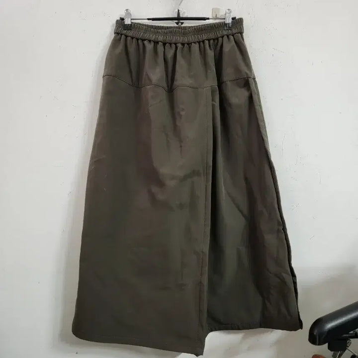 [SOLD OUT] 카키색 롱 랩스커트 여성용