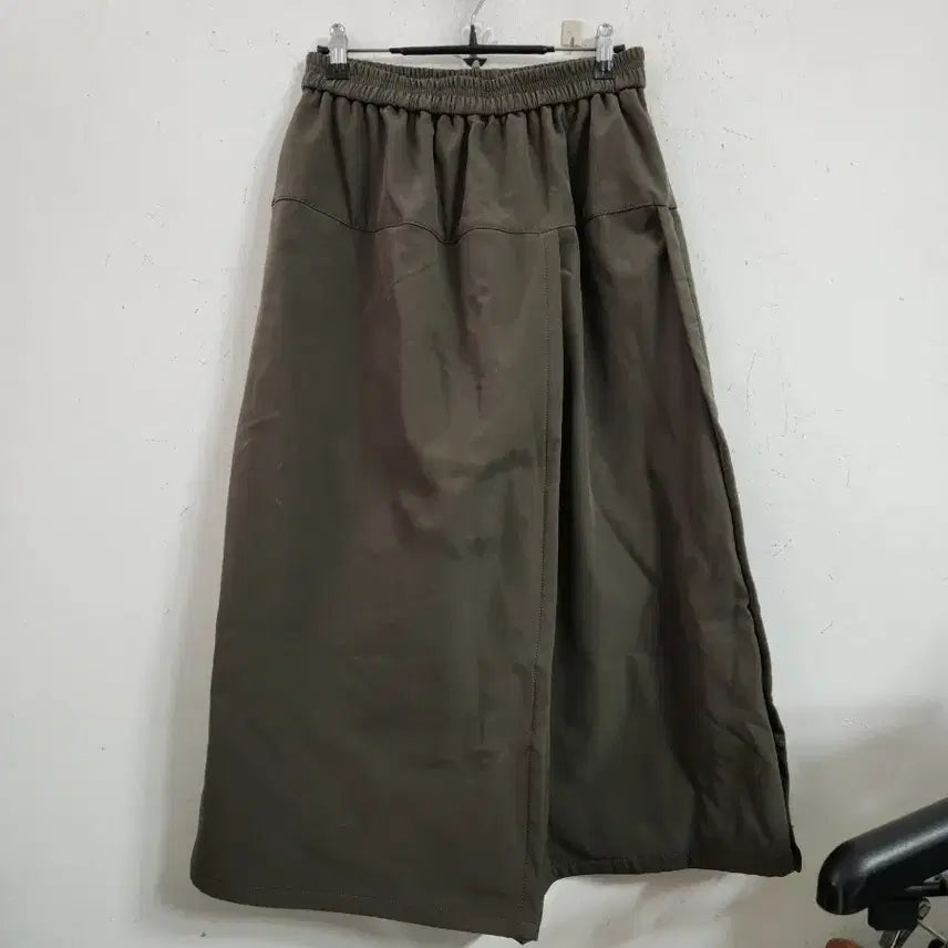 [SOLD OUT] 카키색 롱 랩스커트 여성용